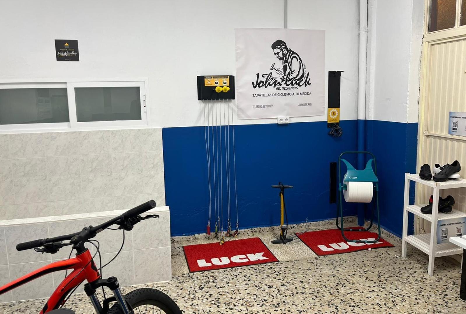 Hotel Ibis Styles La Rioja อาร์เนโด ภายนอก รูปภาพ