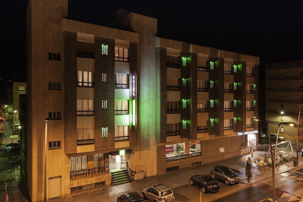 Hotel Ibis Styles La Rioja อาร์เนโด ภายนอก รูปภาพ