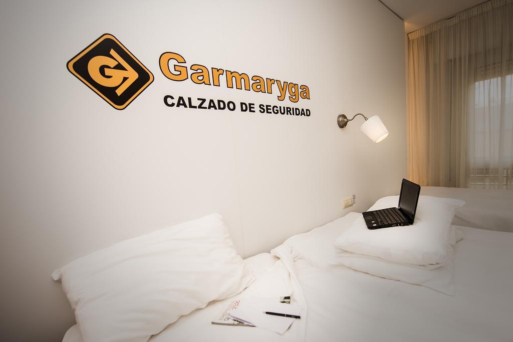 Hotel Ibis Styles La Rioja อาร์เนโด ภายนอก รูปภาพ