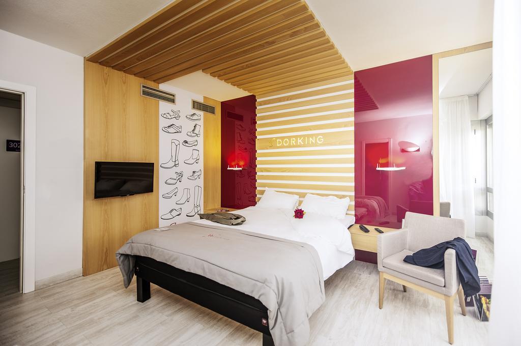 Hotel Ibis Styles La Rioja อาร์เนโด ภายนอก รูปภาพ