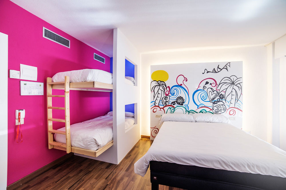 Hotel Ibis Styles La Rioja อาร์เนโด ภายนอก รูปภาพ